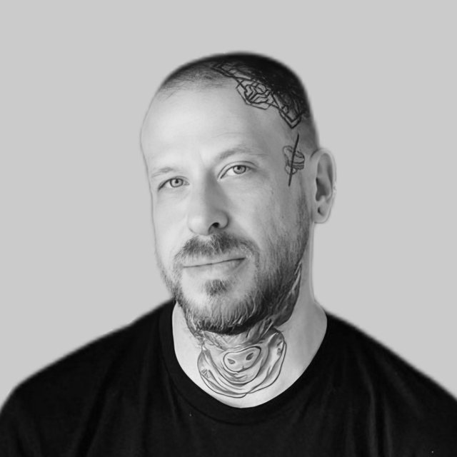 Portrait of Eric Marshall, Co-Founder of Tatulogue